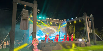 TỔ CHỨC CÁC SỰ KIỆN THƯỜNG NIÊN TRƯỜNG THPT TRẦN NHÂN TÔNG