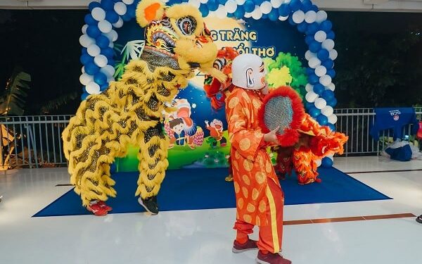 Cho thuê múa lân trung thu trọn gói giá rẻ tại Hà Nội